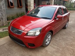 Dijual Mobil Kia Rio 1.5 Manual 2010, Istimewa di Jawa Tengah 7