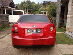 Dijual Mobil Kia Rio 1.5 Manual 2010, Istimewa di Jawa Tengah 2