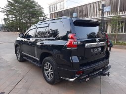 Dijual Mobil Toyota Land Cruiser Prado TX Limited 2.7 Automatic 2010 Hitam, Bekasi 4