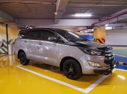 Dijual Mobil Bekas Toyota Kijang Innova 2.4G 2018 di Tangerang 9
