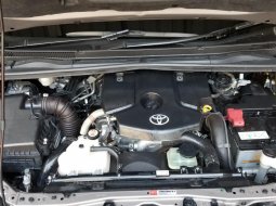 Dijual Mobil Bekas Toyota Kijang Innova 2.4G 2018 di Tangerang 5