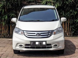 Jual Mobil Bekas Honda Freed E 2015 di Tangerang Selatan 2