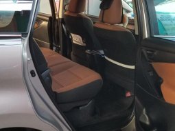 Dijual Mobil Bekas Toyota Kijang Innova 2.4G 2018 di Tangerang 3