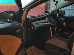 Dijual Mobil Bekas Toyota Kijang Innova 2.4G 2018 di Tangerang 7