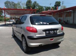 Mobil Peugeot 206 2001 XR terbaik di Jawa Tengah 5