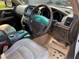 Dijual Cepat Toyota Land Cruiser 4.6zx Automatic 2012 di DKI Jakarta 2