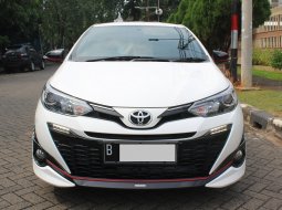 Dijual Cepat Toyota Yaris S Limited 2019 Putih - Full Gress Orisinil, DKI Jakarta 4