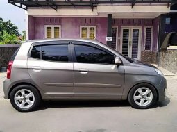 Jual mobil bekas murah Kia Picanto 2010 di Jawa Tengah 3