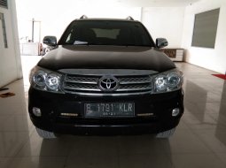 Jual Mobil Toyota Fortuner G DSL 2.5 AT 2011 Good Condition, Bekasi 9