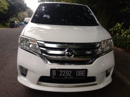 Jual Mobil Nissan Serena Highway Star 2013 Bekasi 2