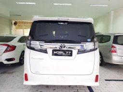 Jual Mobil Toyota Vellfire Z 2015 di Jawa Timur 5