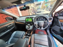 Sumatra Utara, Honda CR-V Turbo 2017 kondisi terawat 9