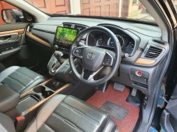 Sumatra Utara, Honda CR-V Turbo 2017 kondisi terawat 7