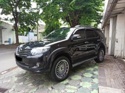 Jual Mobil Toyota Fortuner G 2.5 Manual  2012 bekas di Jawa Timur 6