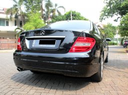 Dijual Mobil Bekas Mercedes-Benz C-Class C200 2012 di DKI Jakarta 6