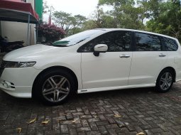 Jual Mobil Bekas Honda Odyssey 2.4L NA 2012 di Jawa Tengah 3
