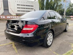 Jual Mobil Bekas Mercedes-Benz C-Class C 200 CGI 2012 di DKI Jakarta 8