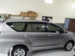 Jual Mobil Bekas Toyota Kijang Innova 2.0 G Reborn 2017 di Kalimantan Timur 5