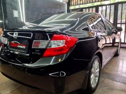 Dijual Mobil Bekas Honda Civic 1.8 Vitec AT 2012 Hitam Metalik di DKI Jakarta 5