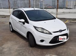 Dijual Mobil Ford Fiesta Trend 2012 di DKI Jakarta 3