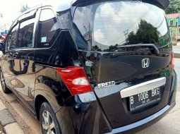 Jual Mobil Bekas Honda Freed E PSD 2010 di Bogor 4