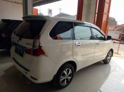 Dijual Mobil Daihatsu Xenia R 2016 Matic di Bekasi 2