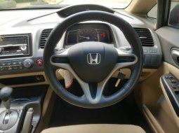 Jual Mobil Honda Civic 1.8 L FD1 2010 AT Grey Facelift, DKI Jakarta 3