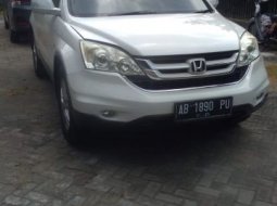 Jual Mobil Honda CR-V 2.4 Matic 2010 Putih di DI Yogyakarta 6