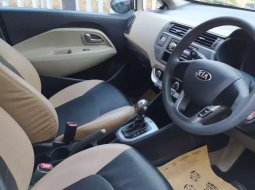 Dijual mobil bekas Kia Rio , Jawa Barat  3