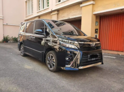 Jual mobil Toyota Voxy 2018 , Kota Tangerang, Banten 4