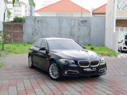 Dijual Mobil Bekas BMW 5 Series 528i 2016 Hitam di Jawa Timur 6