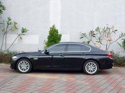 Dijual Mobil Bekas BMW 5 Series 528i 2016 Hitam di Jawa Timur 5