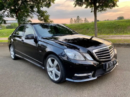 Dijual Cepat Mercedes-Benz E-Class 250 2012 di Tangerang 1