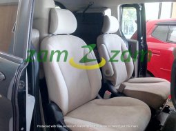 Dijual Mobil Honda Freed-E PSD 1.5L CKD AT 2010 di Jawa Timur 1