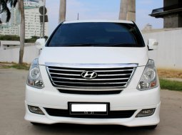 Dijual Mobil Bekas Hyundai H-1 Royale Bensin 2014 Putih di DKI Jakarta 9