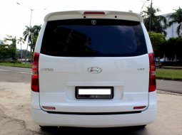 Dijual Mobil Bekas Hyundai H-1 Royale Bensin 2014 Putih di DKI Jakarta 5