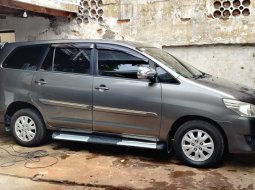 Dijual Mobil Bekas Toyota Kijang Innova G diesel 2013 di Jawa Timur 5