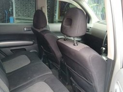 Jual Mobil Bekas Nissan X-Trail 2.5 2009 Istimewa di DI Yogyakarta 2