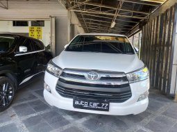 Dijual Cepat Toyota Kijang Innova V 2016 Putih di Jawa Timur 6