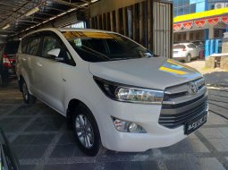 Dijual Cepat Toyota Kijang Innova V 2016 Putih di Jawa Timur 3