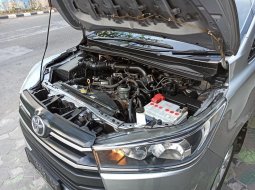 Dijual Cepat Toyota Kijang Innova G Bensin Manual 2016 di Jawa Timur 2