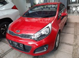 Dijual Cepat Mobil Kia Rio 1.5 Manual 2012 Berkualitas di Sukabumi, Jawa Barat 6