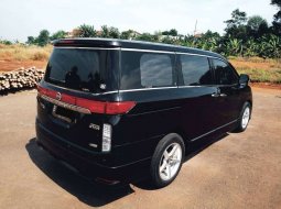 Banten, Nissan Elgrand Highway Star 2011 kondisi terawat 6