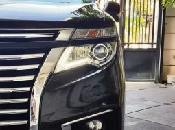 Jual mobil Nissan Elgrand Highway Star 2015 bekas, Jawa Timur 9