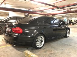 Jual Mobil BMW 320i E90 2011 LCi Facelift Luxury Business Edition Black Siap Pakai, DKI Jakarta 5