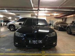 Jual Mobil BMW 320i E90 2011 LCi Facelift Luxury Business Edition Black Siap Pakai, DKI Jakarta 4