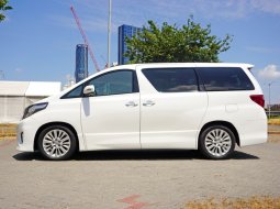 Jual Mobil Toyota Alphard SC 2.4 AT Putih Surabaya, Jawa Timur 5