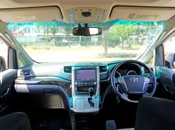 Jual Mobil Toyota Alphard SC 2.4 AT Putih Surabaya, Jawa Timur 2