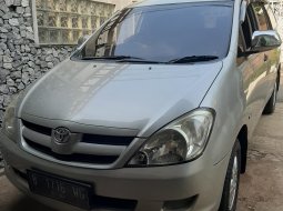 Jual Mobil Toyota Kijang Innova 2.0 G Matic 2008 Silver, DKI Jakarta 6