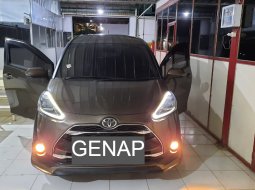 Jual Mobil Toyota Sienta Q CVT 1.5 2017 di Tangerang 1